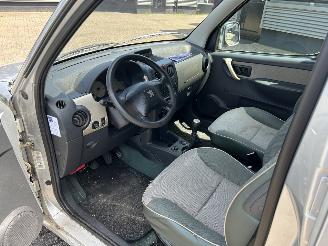 Peugeot Partner MPV 1.4 Quiksilver picture 9