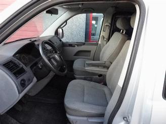 Volkswagen Transporter 2.5 TDI 300 Budgetline DC LET O P MOTOR LOOPT NIET 100% picture 13