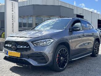 krockskadad bil auto Mercedes GLA 250 e AMG Line AUTOMAAT 2023/9