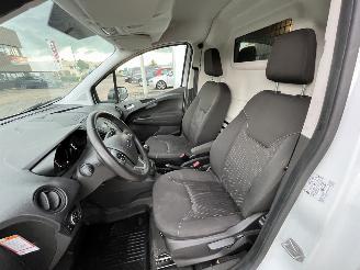 Ford Transit Courier Van 1.5 TDCI Trend Duratorq S&S picture 13