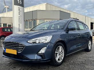 Voiture accidenté Ford Focus Wagon 1.0 EcoBoost Trend Edition Business 2019/3
