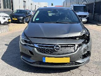 Opel Astra 1.0 Business+ picture 2
