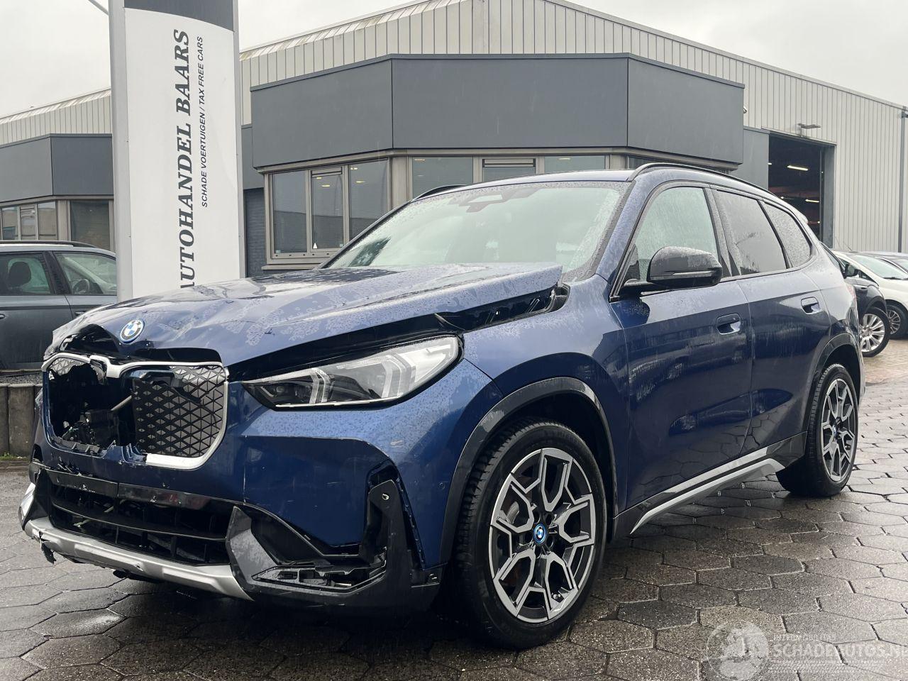 BMW iX1 xDrive30 306PK Launch Edition 67 kWh