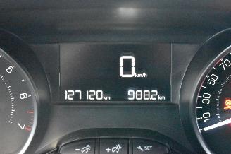 Peugeot 208 1.2 PureT. Signature picture 25