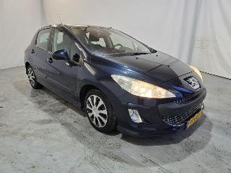 Peugeot 308 1.6 VTi Signature picture 1
