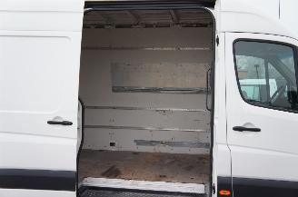 Volkswagen Crafter 2.0 TDi Maxi L3H2 Airco Stoelverwarming PDC 100KW Euro 5 picture 9