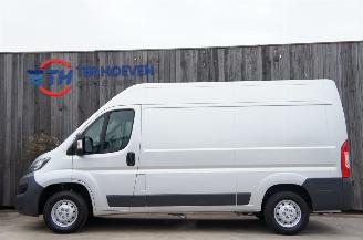 skadebil bedrijf Peugeot Boxer 2.2 HDi L2H2 Airco Cruise Camera Trekhaak 96KW Euro 6 2016/2