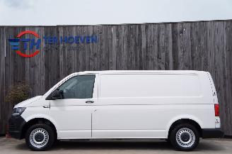 skadebil bedrijf Volkswagen Transporter T6 2.0 TDi Lang Airco Cruise Trekhaak 75KW Euro 6 2017/10