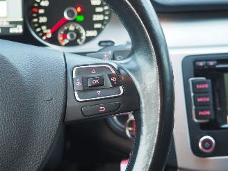 Volkswagen Passat 1.4 tsi High Exe DSG picture 17