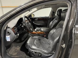 Audi A8 4.2FSI 273kW Luchtvering Quattro Lang Pro Line+ picture 13