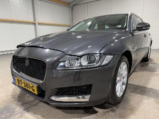 Jaguar XF 2.0D 132kW Automaat Camera Prestige Sportbrake picture 24