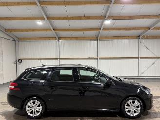 Vaurioauto  passenger cars Peugeot 308 1.2 PureTech 81kW Active Clima 2017/2