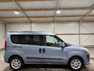 krockskadad bil auto Fiat Doblo 1.4 70kW Emotion 2011/4