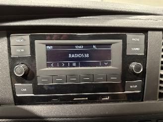 Volkswagen Transporter 2.0TDI 81kW L2H1 Koelwagen picture 15