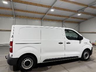 Toyota Proace 50kWh Electric Worker 100kW picture 5
