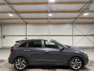 skadebil auto Kia Niro 1.6GDi 77kW Automaat Hybrid Edition 2018/6
