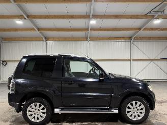 bruktbiler bedrijf Mitsubishi Pajero 3.2DID 125kW Automaat Invite High Roof AT HRV 2009/5