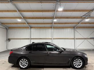skadebil auto BMW 7-serie 740e 190kW Automaat Schuifkantel iPerformance High Executive Luchtvering 2016/9