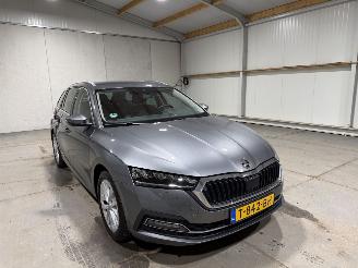 Skoda Octavia 1.0eTSI 81kW Automaat Business Edition Plus picture 3