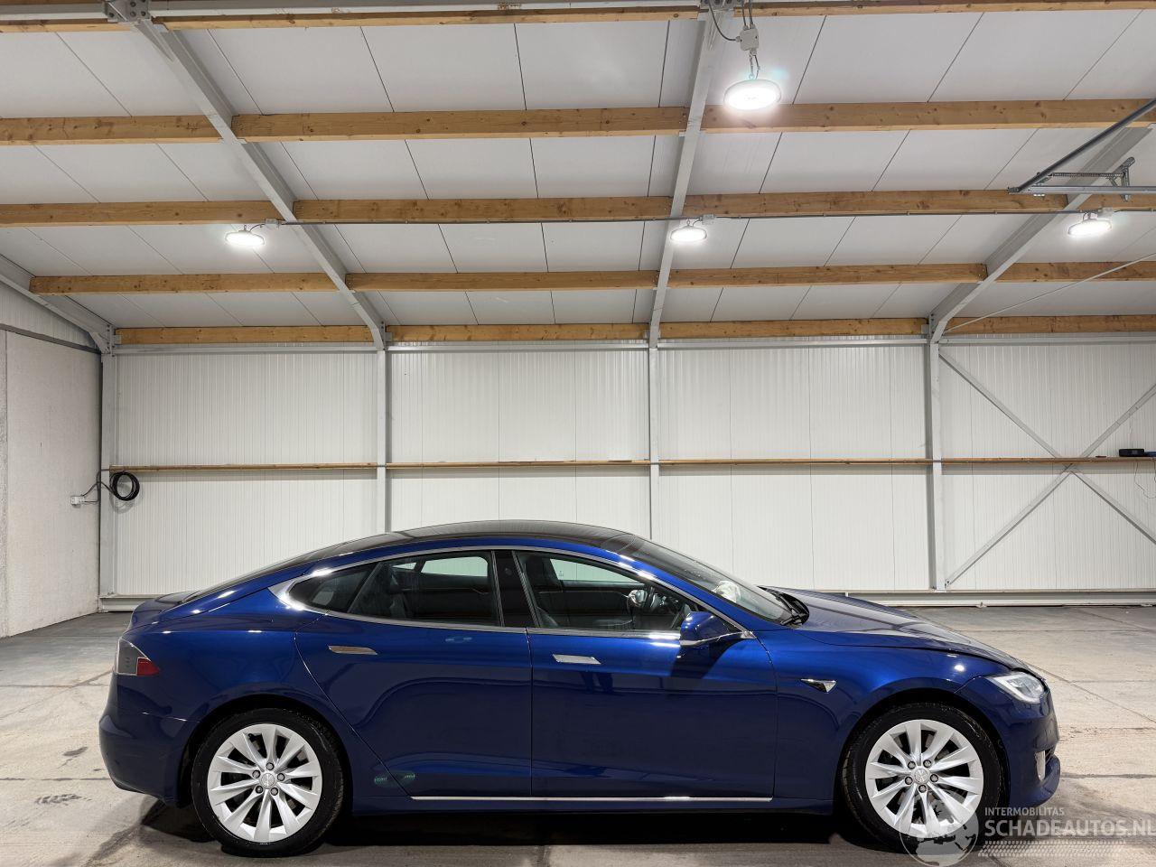 Tesla Model S 75kWh Base 235kW Pano
