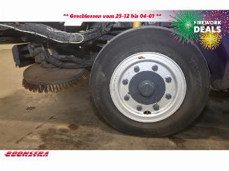 TENNANT  HMF 426 Veegmachine picture 12