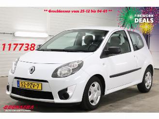 occasion passenger cars Renault Twingo 1.5 dCi Authentique Radio/CD AHK 2011/4