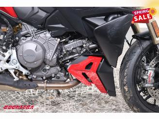 Ducati Streetfighter V2 ABS LED 940 km!! picture 16