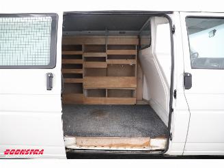 Volkswagen Transporter T5 2.5 TDI Imperiaal picture 9