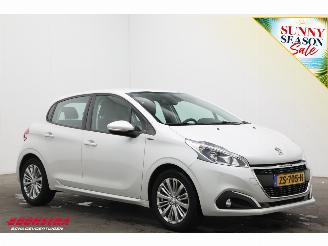 Peugeot 208 1.2 PT. 110 Signature Clima PDC Mirrorlink Camera 93.920 km! picture 2