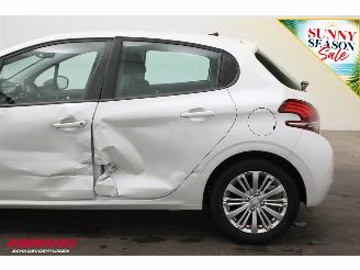 Peugeot 208 1.2 PT. 110 Signature Clima PDC Mirrorlink Camera 93.920 km! picture 6