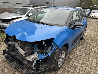 krockskadad bil auto Citroën C3 1.2 PureTech Feel 2017/7