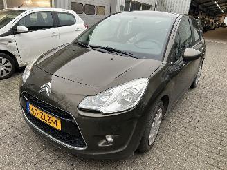 skadebil auto Citroën C3 1.2 VTI 2013/1