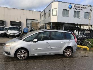 Vaurioauto  passenger cars Citroën Grand C4 Picasso 1.6 vti 88kW 7 persoons 2010/5