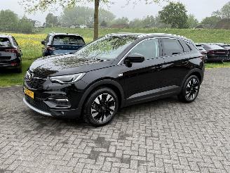 skadebil auto Opel Grandland X 1.2 Turbo / Automaat / Leer 2020/10