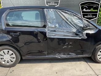 Volkswagen Up! Up! (121), Hatchback, 2011 1.0 12V 60 picture 12
