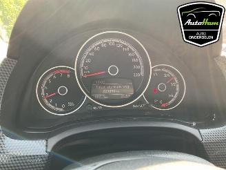 Volkswagen Up! Up! (121), Hatchback, 2011 1.0 12V 60 picture 19