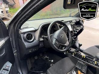 Toyota Rav-4 RAV4 (A4), Terreinwagen, 2012 / 2019 2.0 16V VVT-i 4x4 picture 8