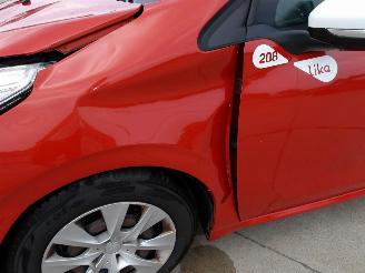 Peugeot 208  picture 9