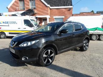 Schadeauto Nissan Qashqai  2015/1