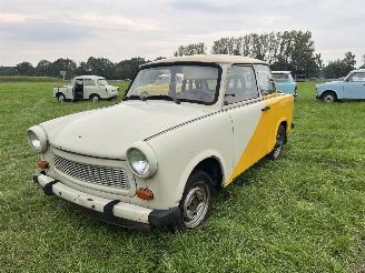 Schadeauto Trabant P 601 OPKNAPPER / RESTAURATIE PROJECT 1986/1