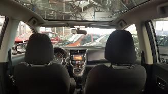 Toyota Verso S 1.3 VVT-I  AUT BENZ 5 DRS NAP.... picture 9