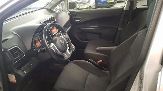 Toyota Verso S 1.3 VVT-I  AUT BENZ 5 DRS NAP.... picture 11