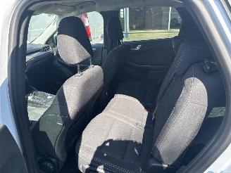 Ford Kuga 2.5 PHEV  Titanium picture 10