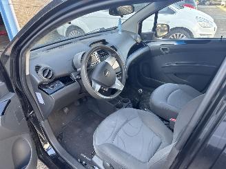 Chevrolet Spark 1.0 16V  Bi-Feul picture 6