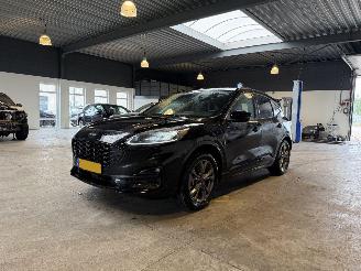 Damaged car Ford Kuga 2.5 PHEV ST-Line X 2021/6
