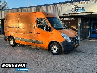 krockskadad bil auto Renault Master T35 2.3 DCI 136PK Airco Webasto Schuifdeur 2015/10