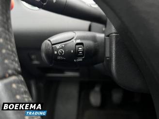 Peugeot 308 1.6 VTi Style Leer Clima Cruise picture 17