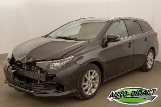 krockskadad bil auto Toyota Auris 1.2 Automaat Navi 2018/4