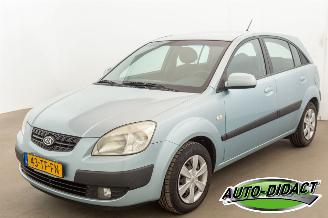 Kia Rio 1.4 X-tra picture 1