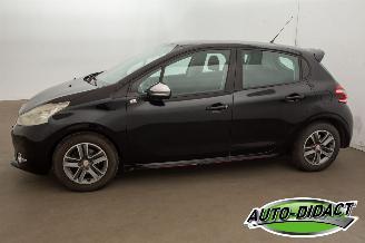 Peugeot 208 1.2 Airco picture 34